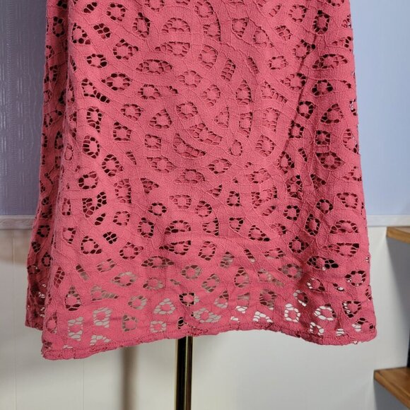 Ann Taylor Loft Medium Light Coral Lace Overlay Keyhole Scoop Neck Tank Top - Picture 3 of 8